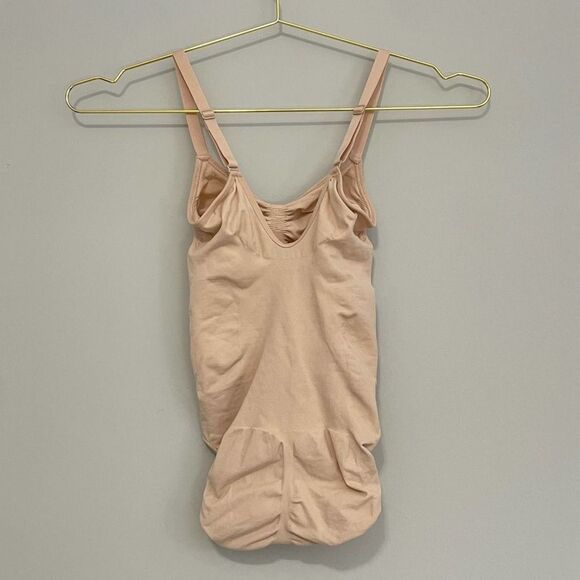 NWOT Skims Seamless Sculpt Brief Bodysuit S/M - Picture 4 of 4